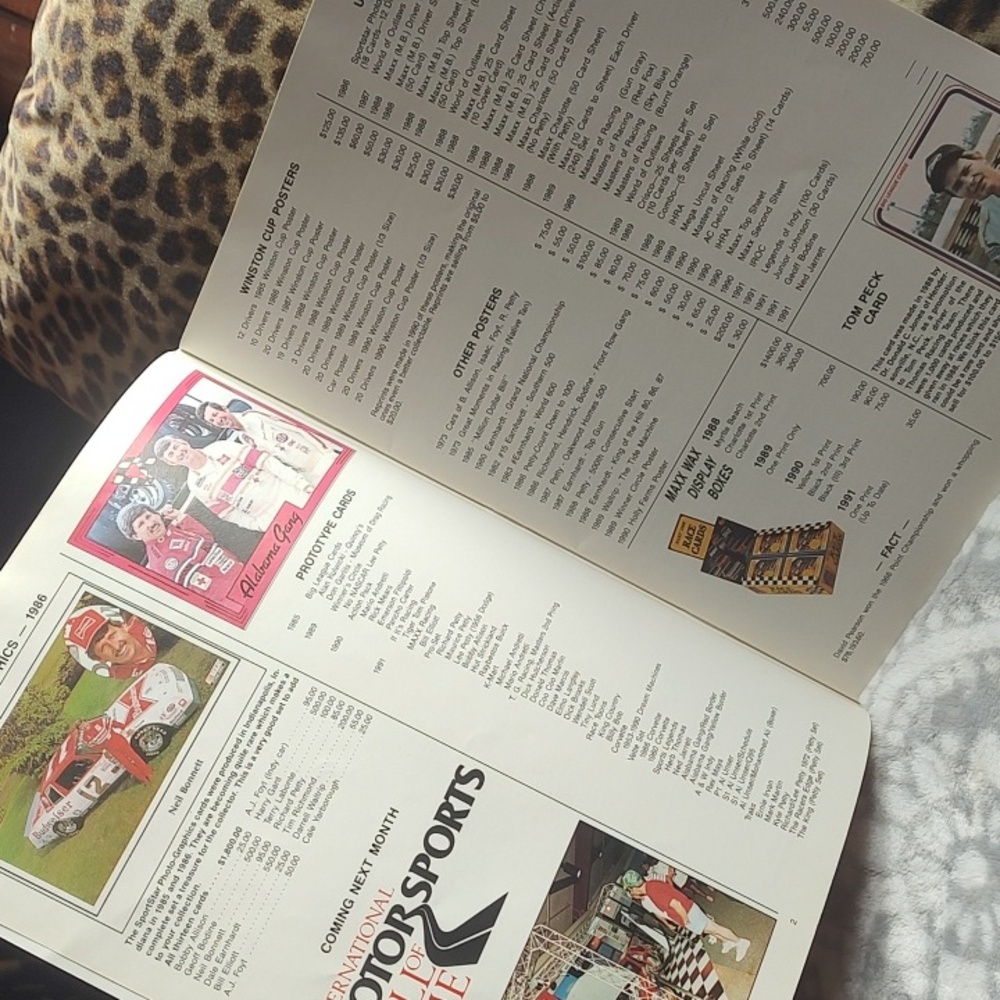 Collector's World Racing Magazine - October 1991 Edition View 4